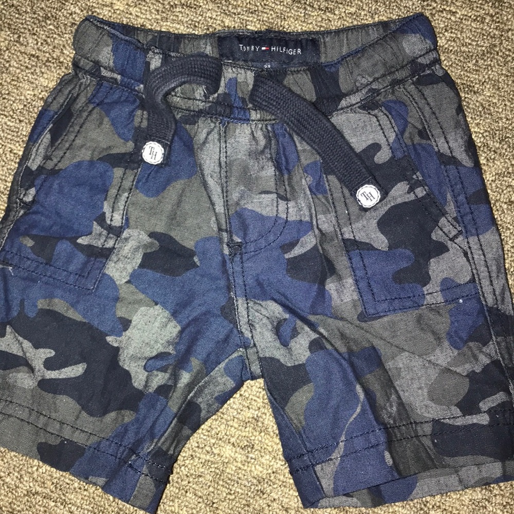 SOLD!! TOMMY HILFIGER CAMO BOY SHORTS